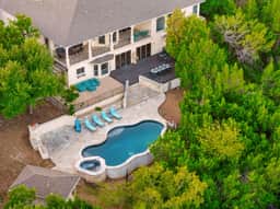 Grand Lakehouse Estate with Infinity Pool & Views