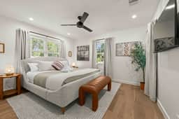 Cozy Chic House Pet-Friendly  Sleeps 12 - Image 4