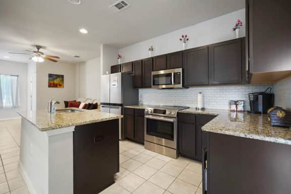 Modern 2BR Haven near Austin & Tesla - Image 5
