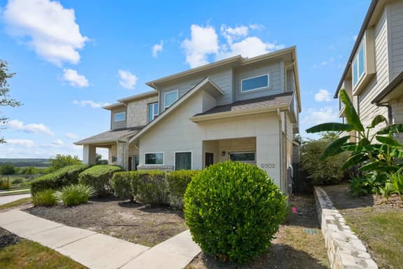 Modern 2BR Haven near Austin & Tesla - Image 1